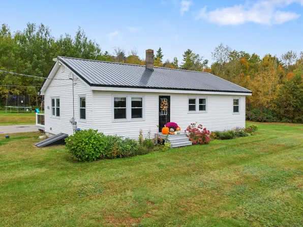 1318 Main Road, Carmel, ME 04419
