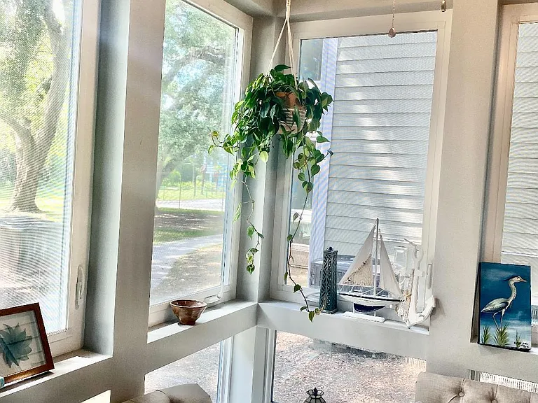 272 Alexandra Dr #13 — Photo 3