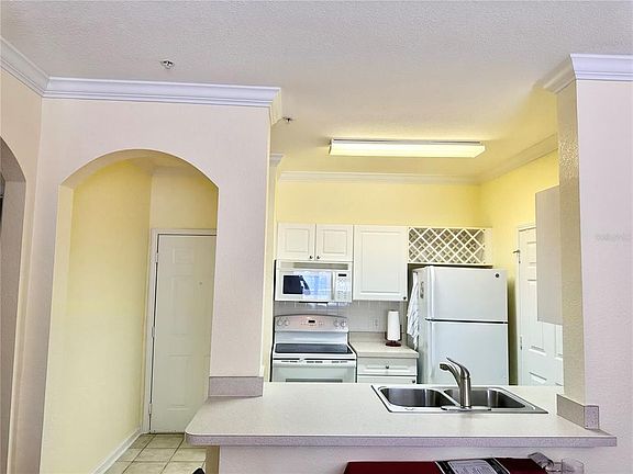 4th image of 1216 MISSOURI AVENUE S #126