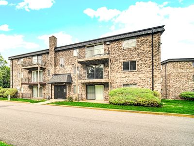 1017 E 194th St APT 304, Glenwood, IL, 60425