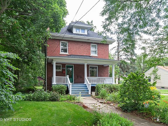 2nd image of 315 Joliet St