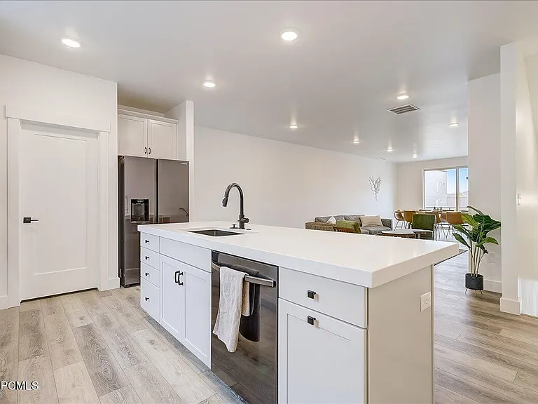 1383 Gambel Oak Way — Photo 3