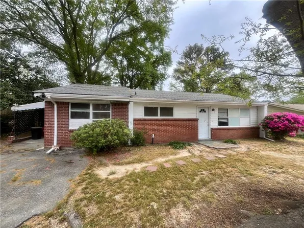 471 Ridgecrest Dr, Riverdale, GA 30274