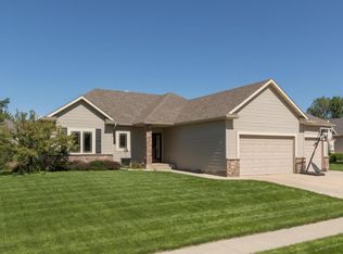 1985 Nova Ln SW, Rochester, MN 55902