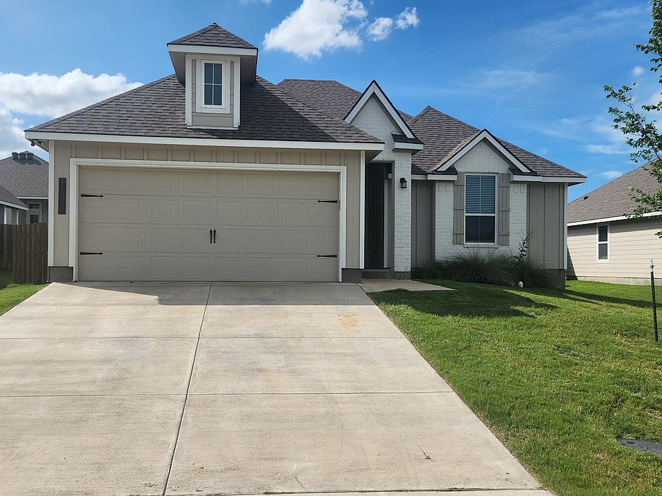 1st image of 11520 Orbital St