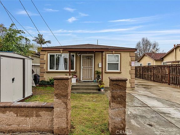 3rd image of 4555 W 160th St
