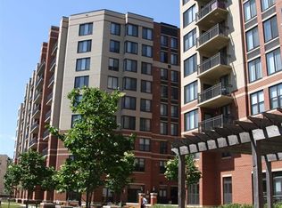 2306 11th St N #408, Arlington, VA 22201