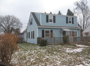 1102 4th Ave, Grafton, WI 53024