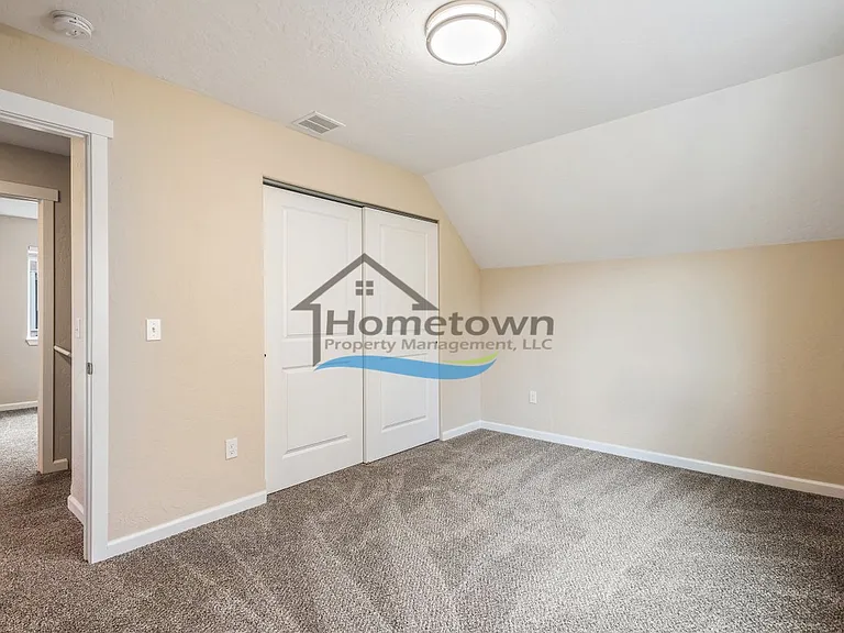 705 E Alaina Ave — Photo 16
