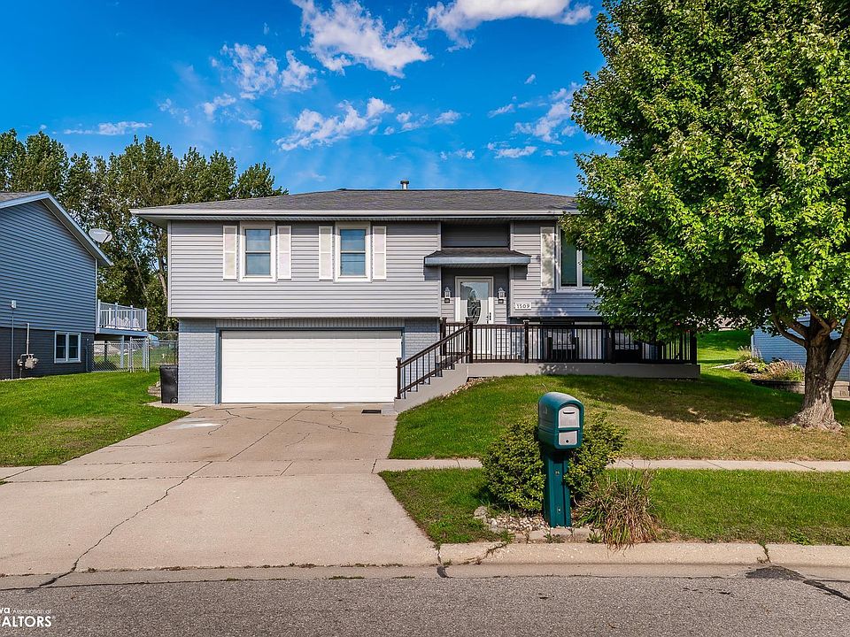 1st image of 1509 Greenfield Dr