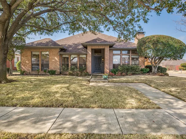 4213 Meadowdale Dr, Carrollton, TX 75010