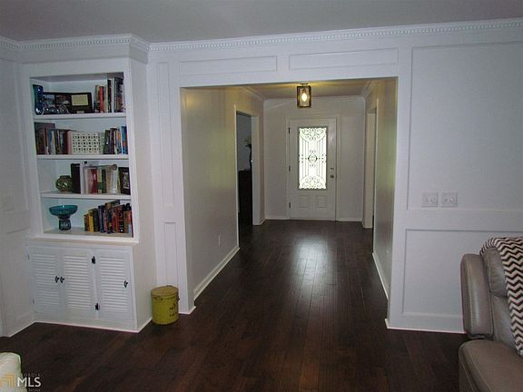 4th image of 104 Ramblewood Dr