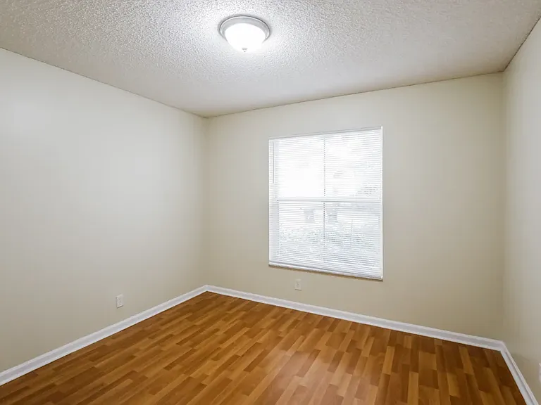 4192 SW 32nd Way — Photo 6