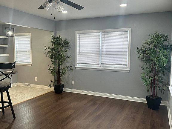 2nd image of 556 Gerry St