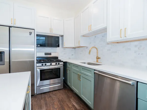 1711 W Henderson St #2, Chicago, IL 60657