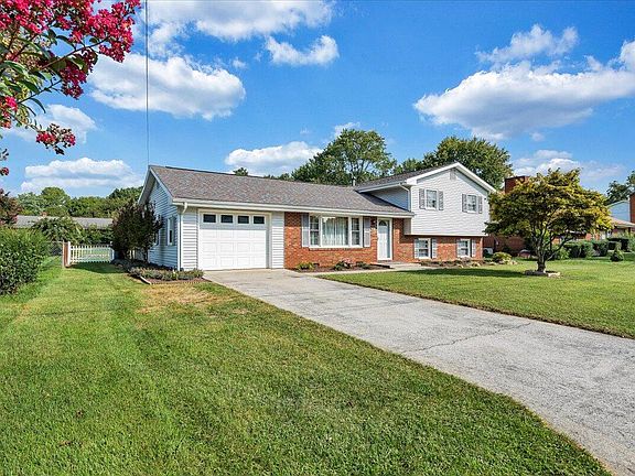 2nd image of 4511 Arcadia Dr NW