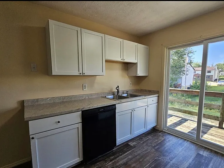2841 Frontier Ct #1 — Photo 3
