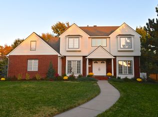 2404 N Clubhouse Ct, Wichita, KS 67226