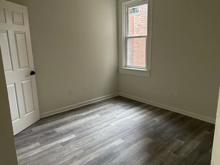 2810 Winchester St — Photo 9