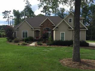 95 Edgewater Dr, Tifton, GA 31793