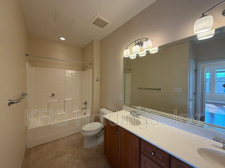 670 Town Center Dr #405 — Photo 12