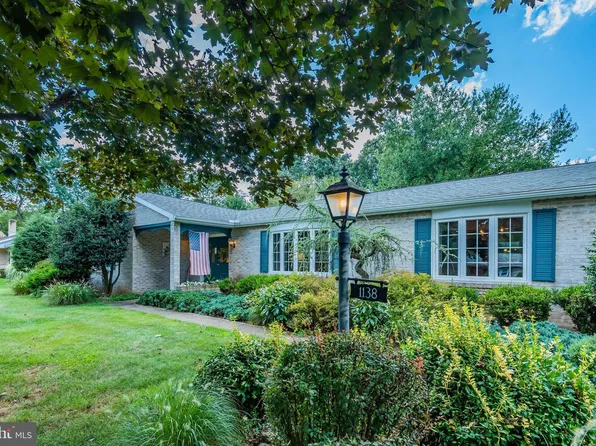 1138 Maple St, Carlisle, PA 17013