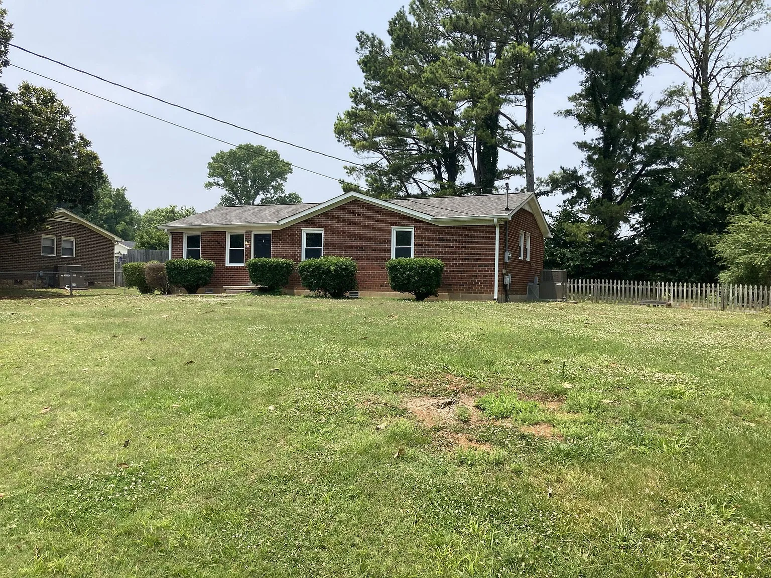 3 bed, 1225 sqft, $1,650 — Photo 2
