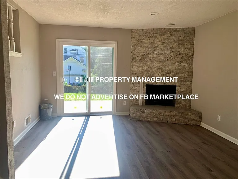 6102 Newton St — Photo 9