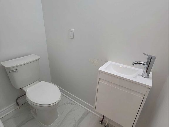 5th image of 54 Ondrey St
