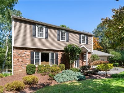 23 Sugarloaf Road, Sandy Hook, CT, 06482