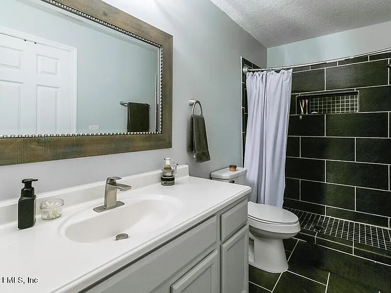 1468 Pitney Cir — Photo 5