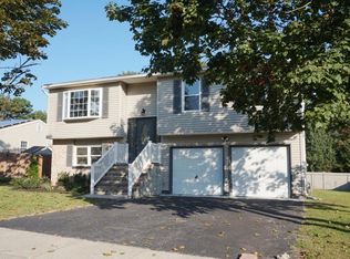 19 Forester Dr, Barnegat, NJ 08005