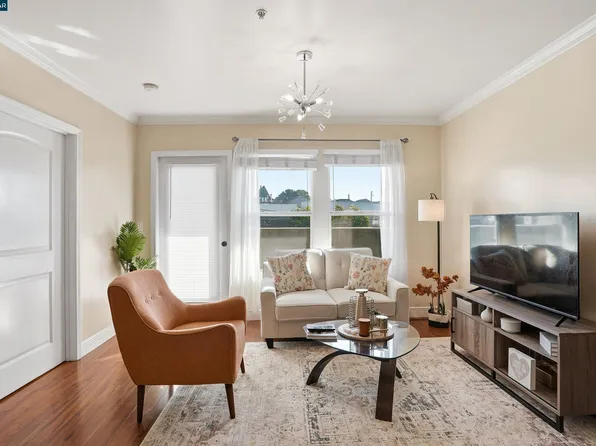 1515 14th Ave APT 305, Oakland, CA 94606