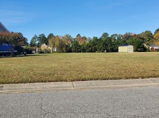 11 Golf Club Dr, Elizabeth City, NC 27909