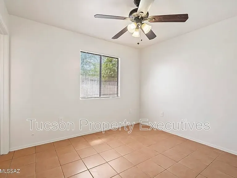 1107 W Sonora St #1 — Photo 20
