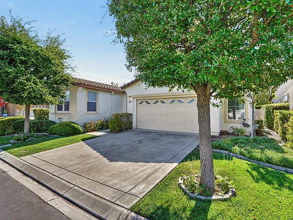 2nd image of 301 Southern Hills Dr