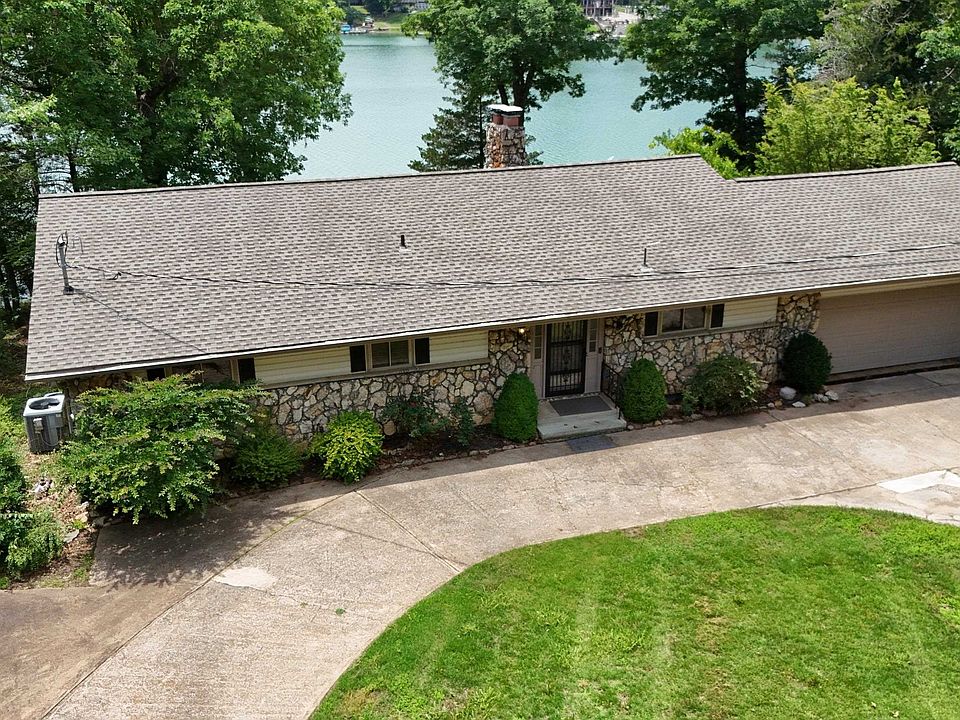 1st image of 129 Iroquois Dr