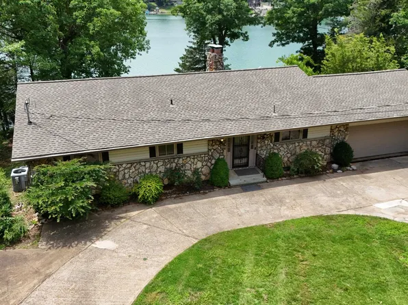 129 Iroquois Dr, Cherokee Village, AR 72529