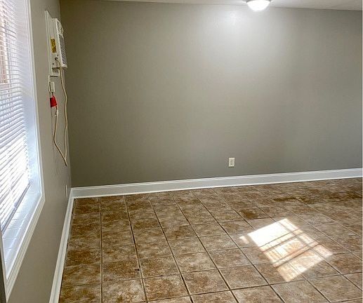 2nd image of 110 Brookside Dr APT 8