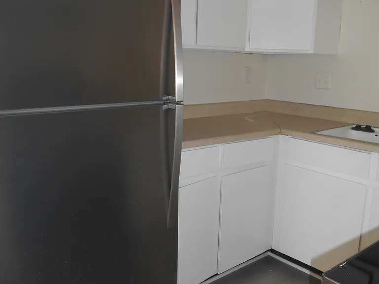 473 Rexford Dr #2 — Photo 8
