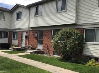 20809 Washington St, Roseville, MI 48066