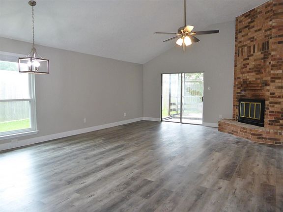 4th image of 8126 Glorieta Dr