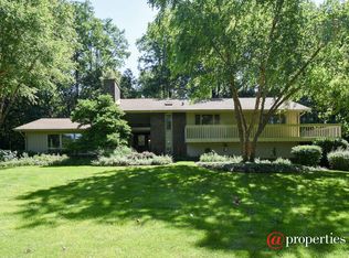 121 Joan Dr, Barrington, IL 60010