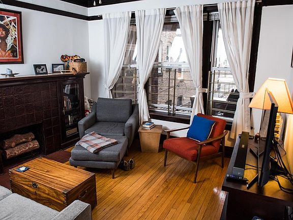 4th image of 1262 W Winnemac Ave #1R