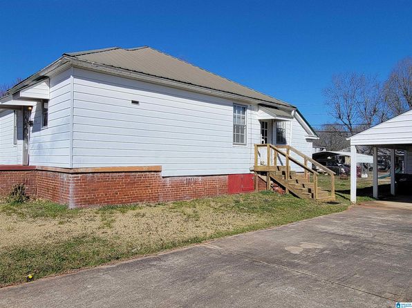 512 E Roberts Ave, Talladega, AL 35160