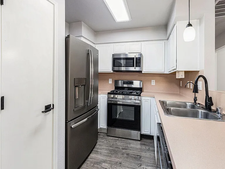 18234 Campbellford Dr — Photo 4