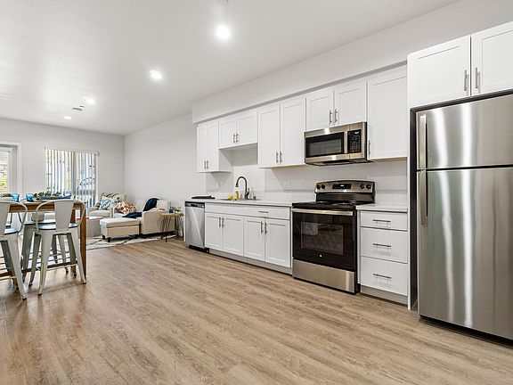 3rd image of 5310 Adobe Falls Rd #418