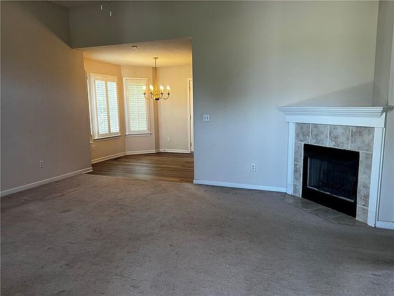 2nd image of 115 Chelcy Dr SE