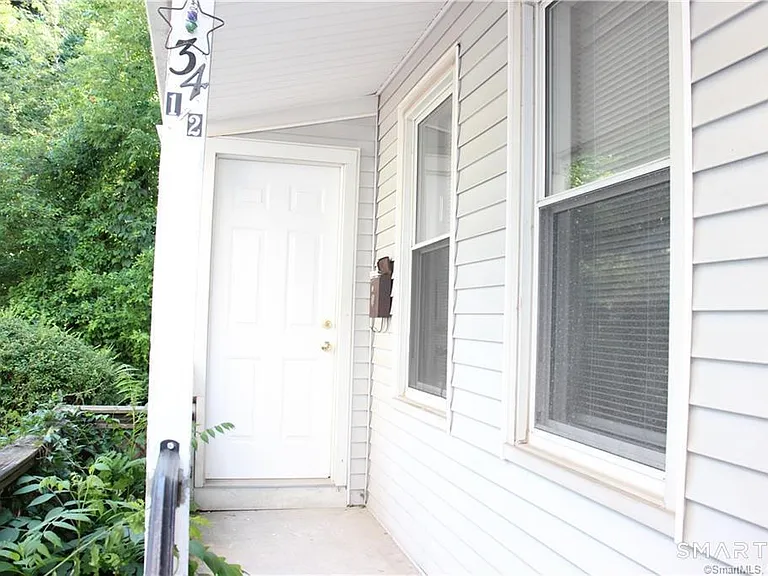 34 Cottage St #REAR — Photo 1