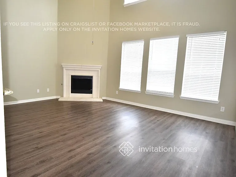 636 Shire Way — Photo 6